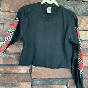 GILDAN rose checkered crop top